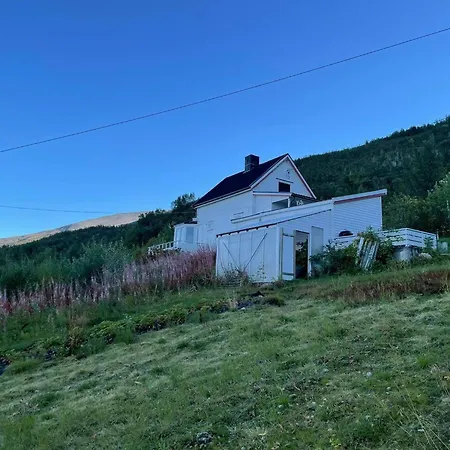 Villa Lyngenfjord Olderdalen Exterior photo